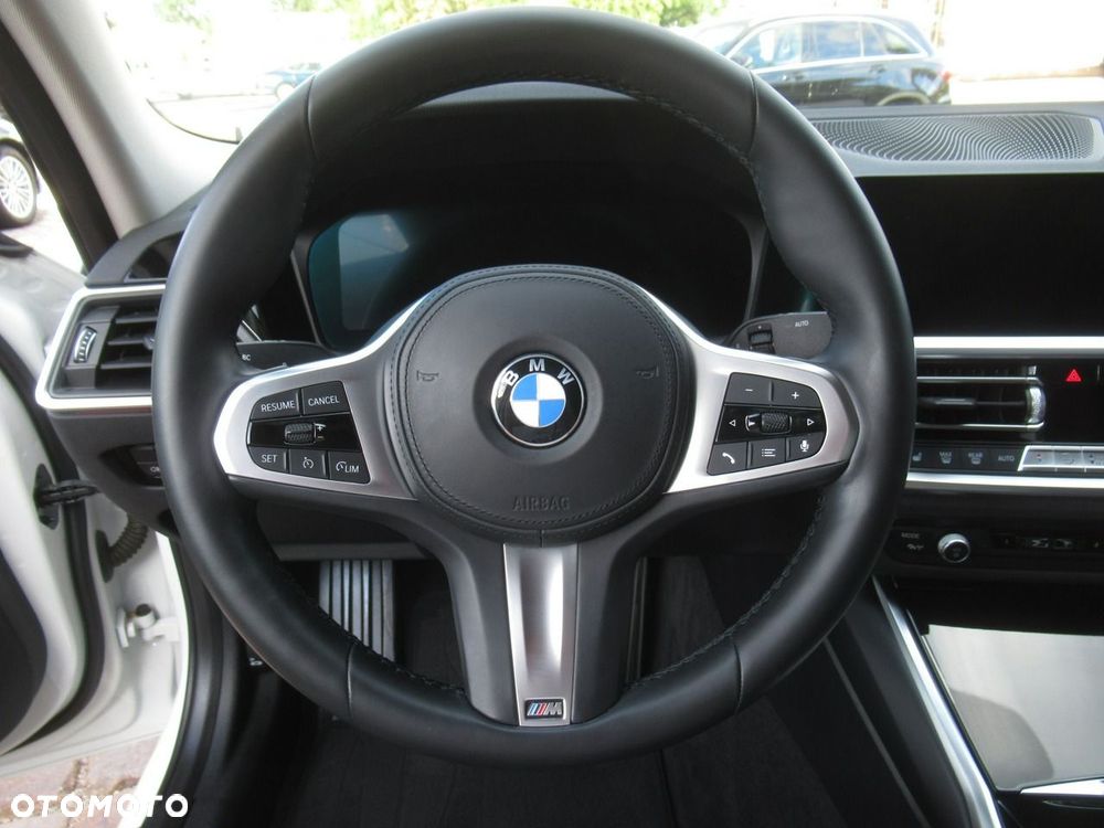 BMW Seria 3 318d MHEV Sport Line - 12