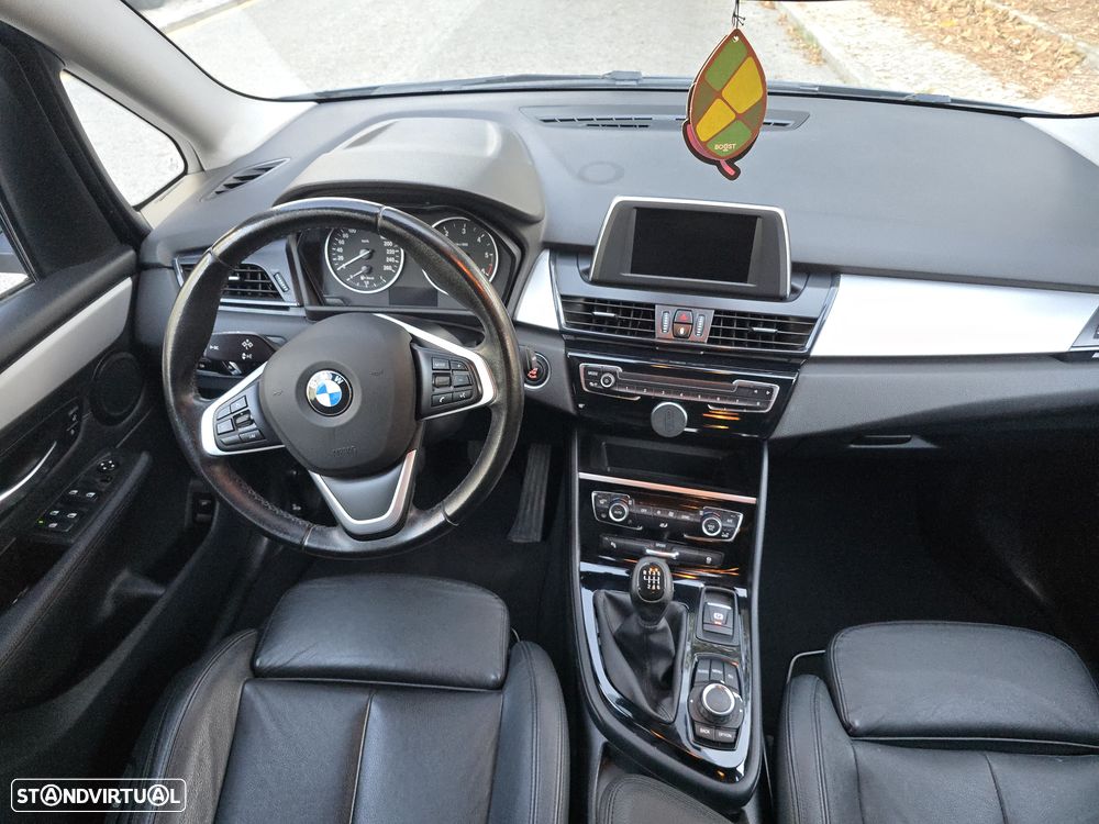 BMW 216 Gran Tourer d 7L Line Sport - 13