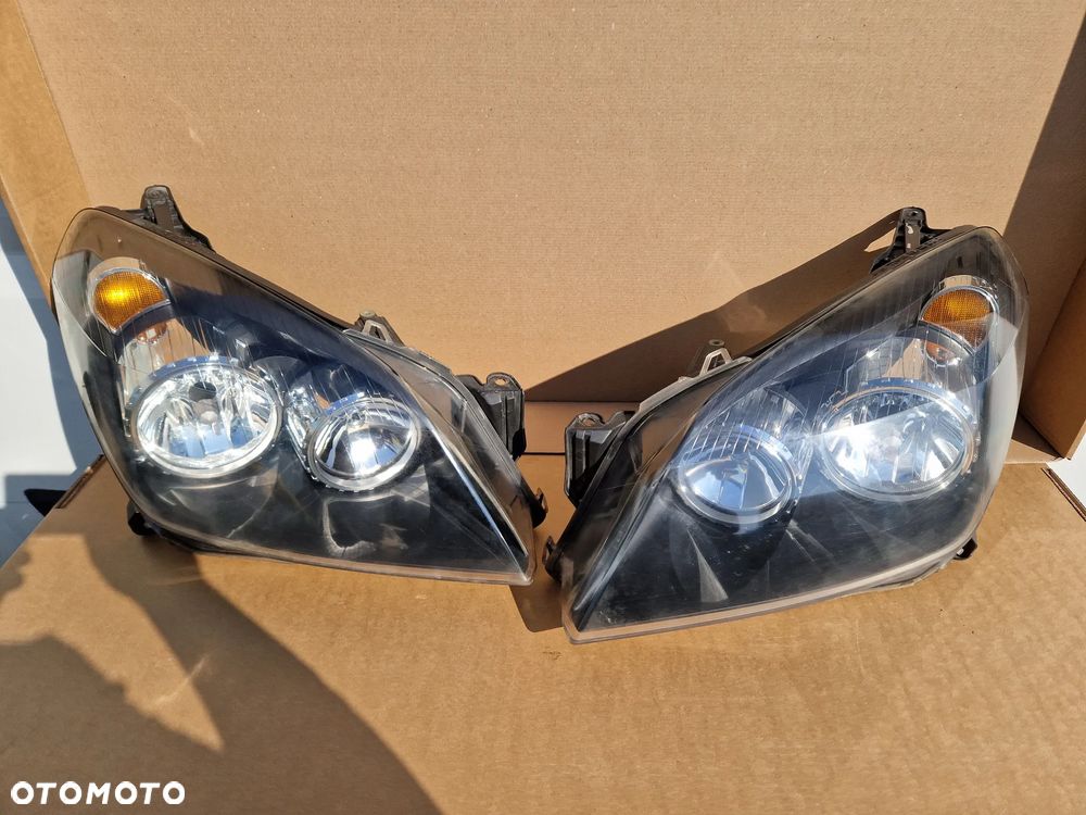 OPEL ASTRA 2 II LAMPA REFLEKTOR PRZÓD PRZEDNIA PRAWA LEWA 1EG270370