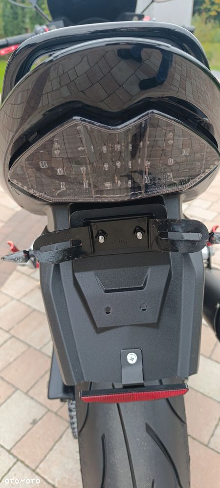 Suzuki GSX - 31