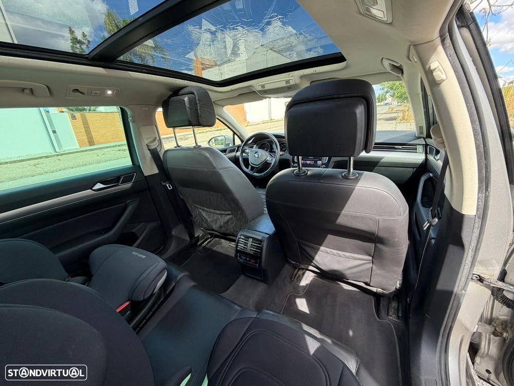 VW Passat Variant 2.0 TDI Confortline DSG - 26