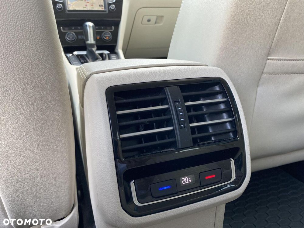 Volkswagen Passat 2.0 TDI BMT Highline DSG - 16
