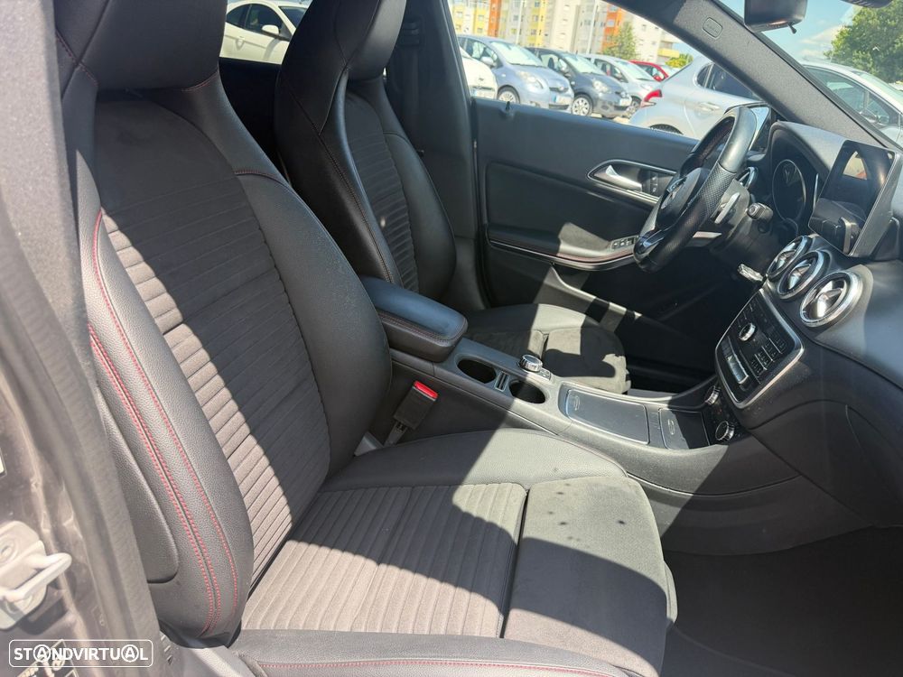 Mercedes-Benz CLA 200 d AMG Line Aut. — fotografia 12