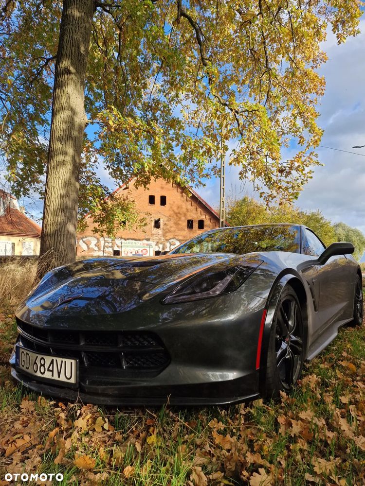 Chevrolet Corvette - 18