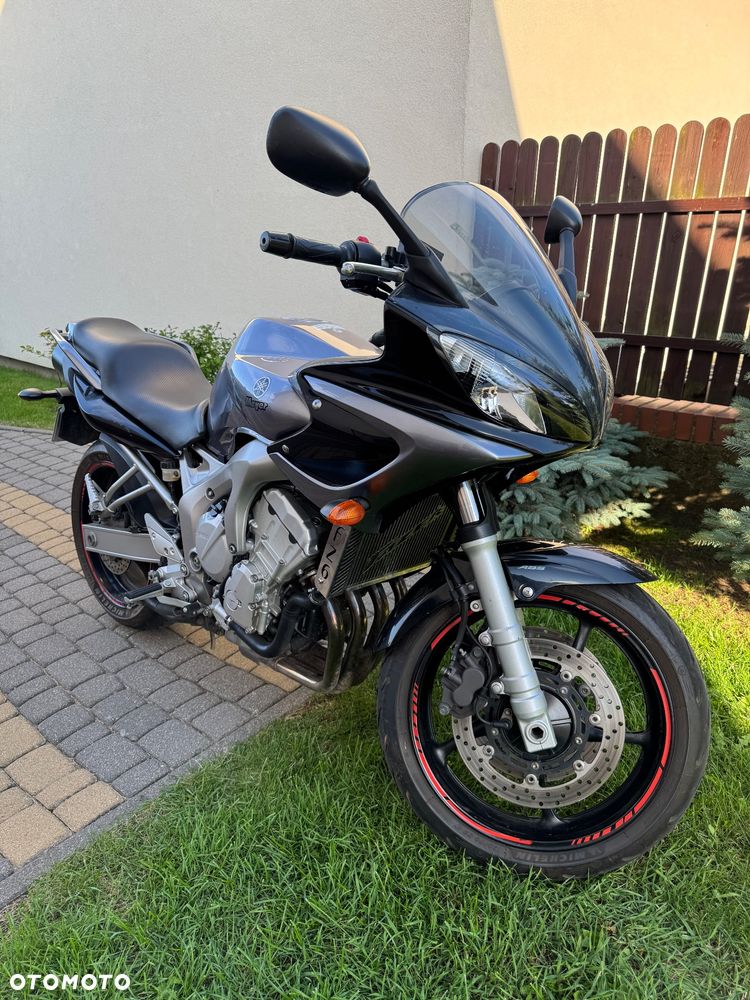 Yamaha FZ6 - 1