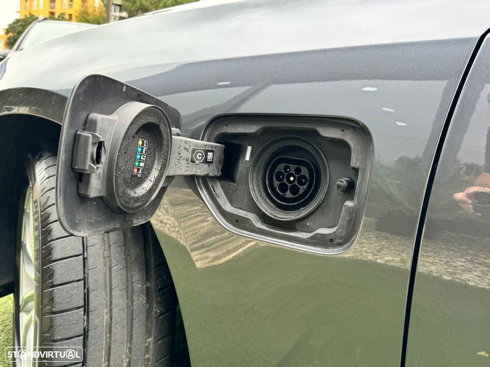BMW 320 e Touring Auto - 3