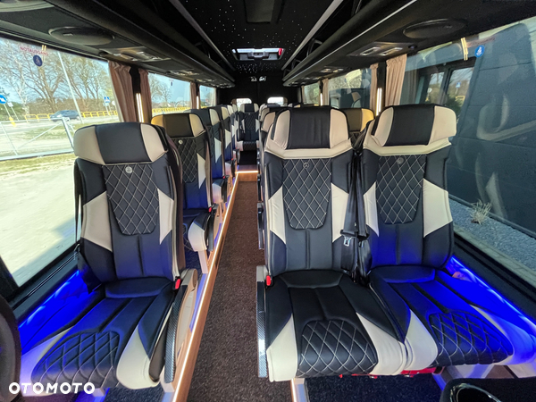 Mercedes-Benz Sprinter 519