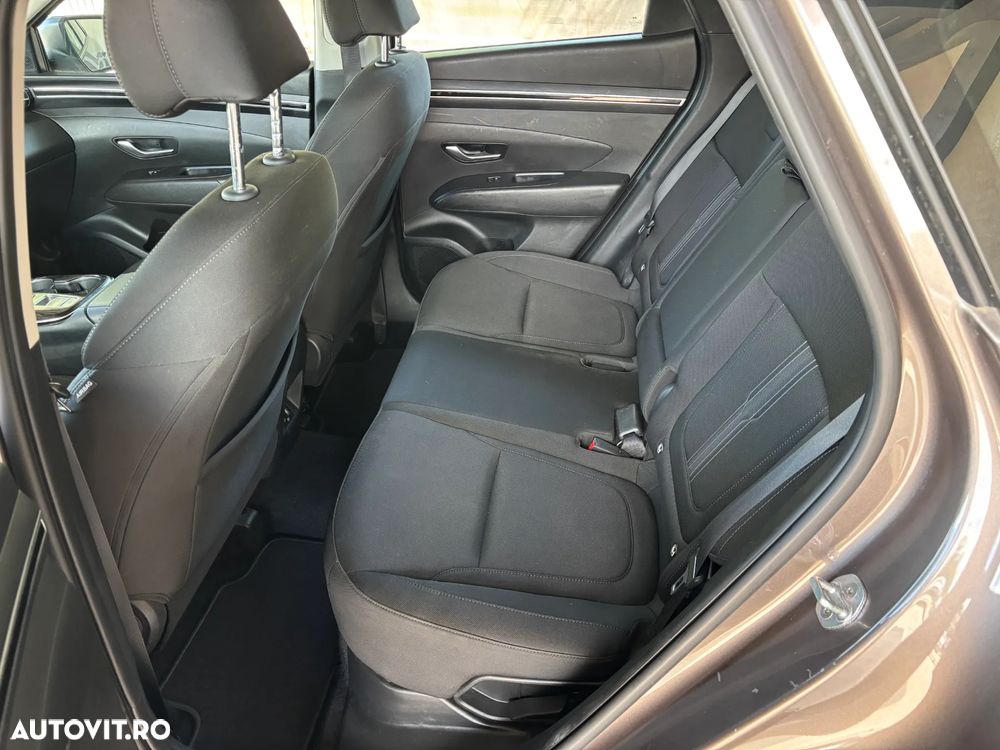 Hyundai Tucson 1.6 T-GDi HEV 2WD Trend - 31