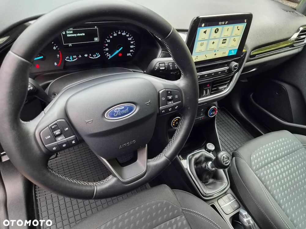 Ford Fiesta 1.0 EcoBoost S&S TITANIUM - 10