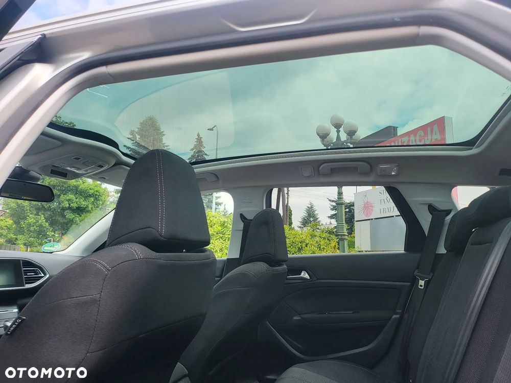 Peugeot 308 BlueHDi 120 EAT6 Stop & Start Allure - 22