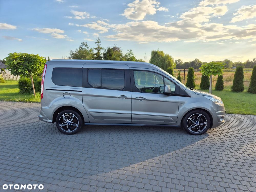 Ford Tourneo Connect Grand - 25