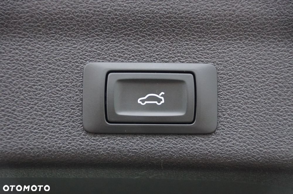 Audi A6 Avant 40 TDI quattro S tronic - 34