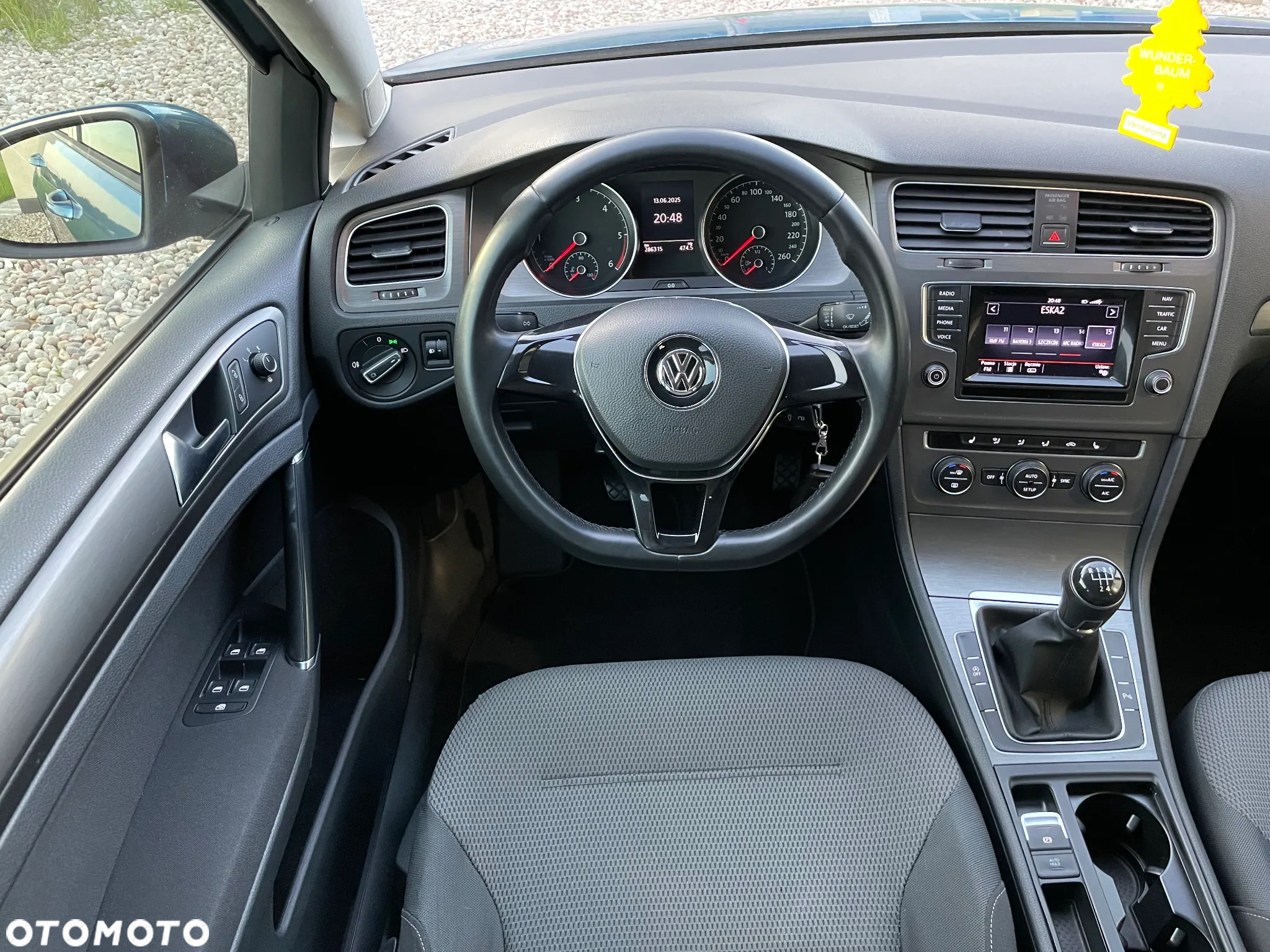 Volkswagen Golf VI 1.6 TDI BlueMot Comfortline - 11