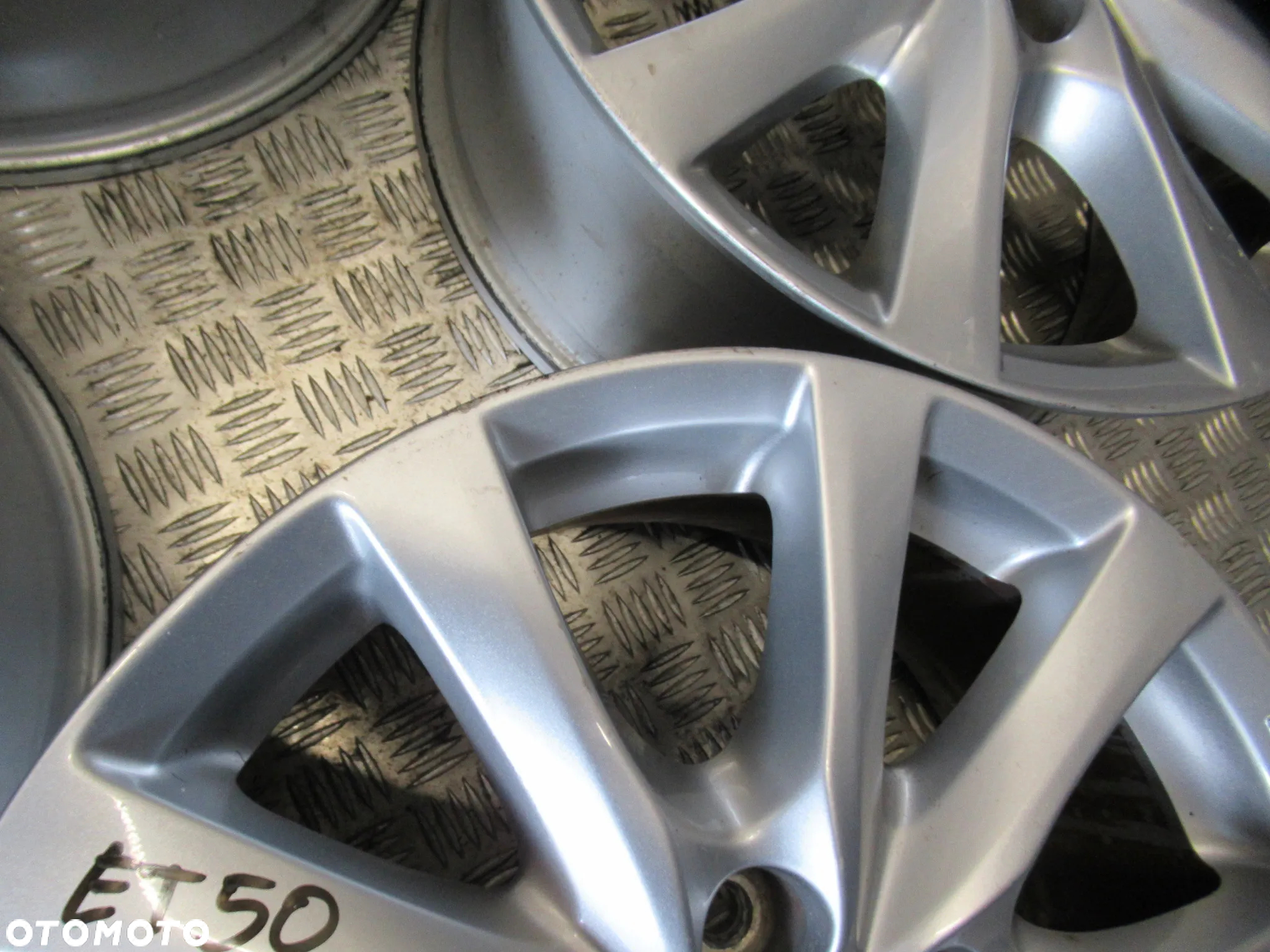 Felgi Mazda 3 5 6 7,5Jx17 et50 5x114,3 - 9