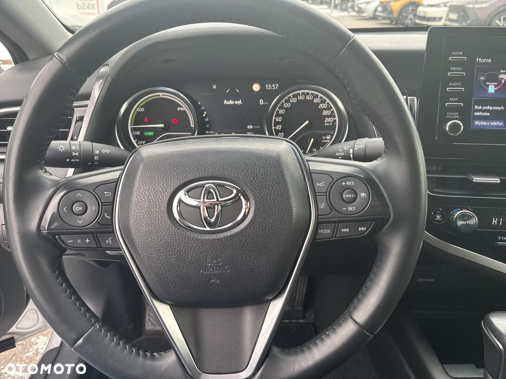 Toyota Camry 2.5 Hybrid Comfort CVT - 18