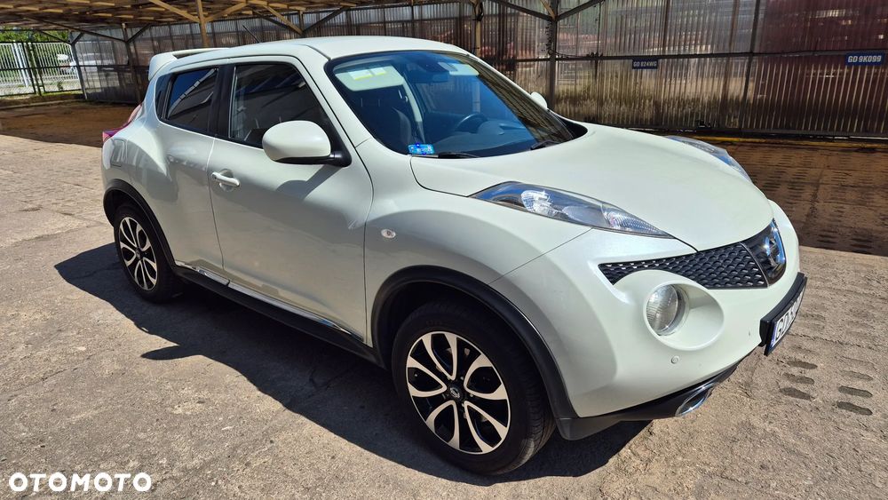 Nissan Juke 1.6 T Tekna 4x4 - 2