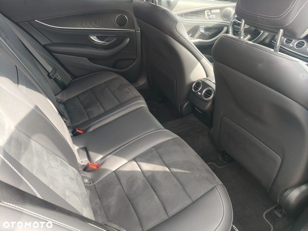 Mercedes-Benz Klasa E 220 d 4-Matic AMG - 21
