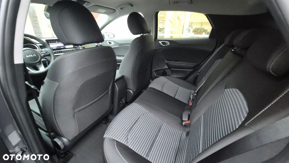 Kia XCeed ver-1-5-t--gdi-m-dct - 14