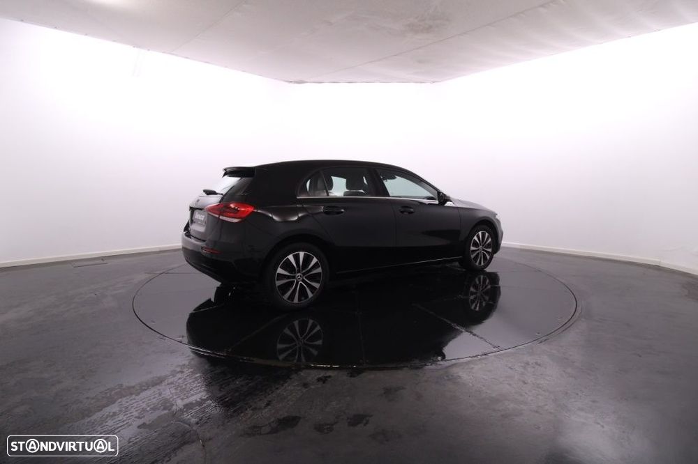 Mercedes-Benz A 250 e Style Plus - 8