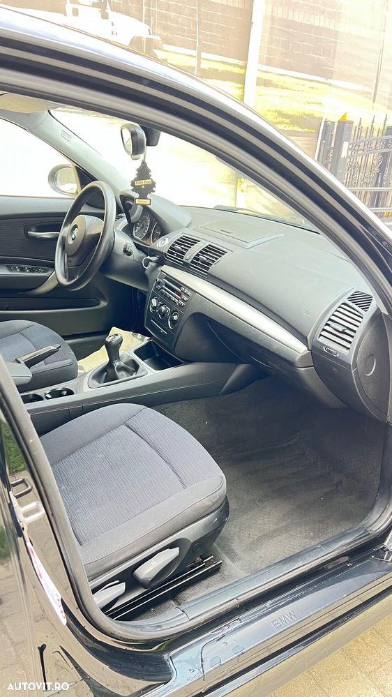 BMW 1 Series 2009 — imagine 10