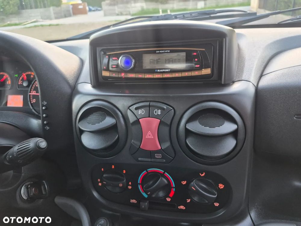Fiat Doblo 1.4 8V Family - 21