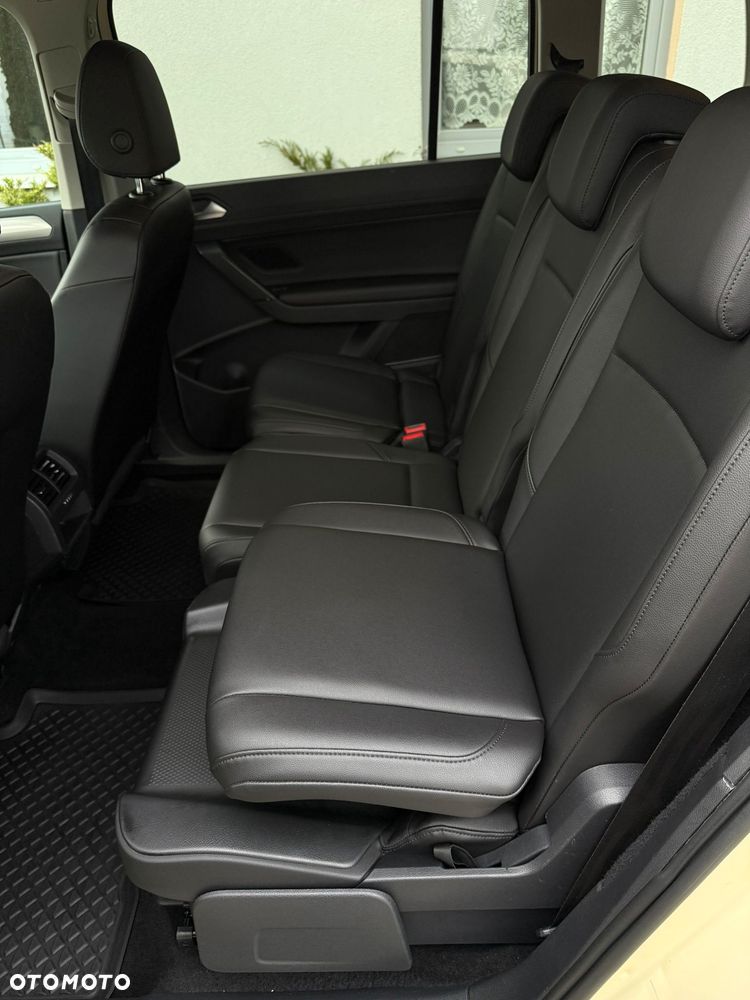 Volkswagen Touran 2.0 TDI SCR DSG Comfortline - 25