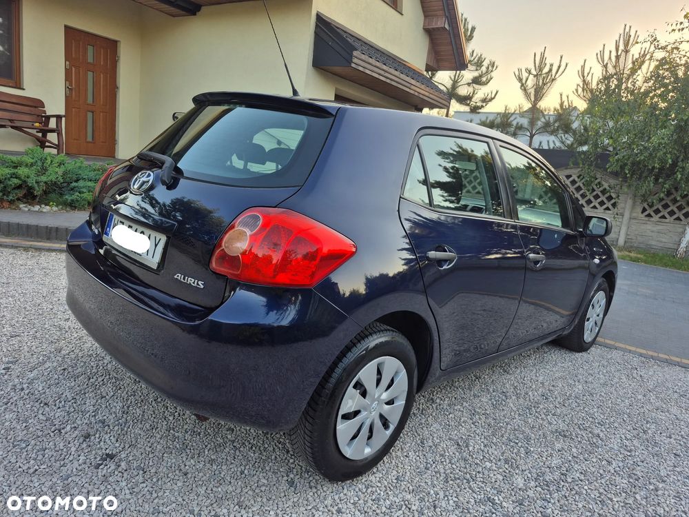 Toyota Auris 1.4 VVT-i Terra - 8