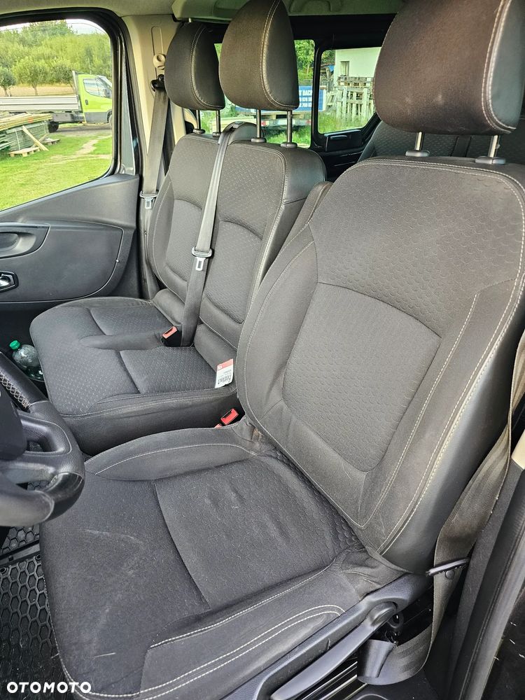 Opel Vivaro - 8