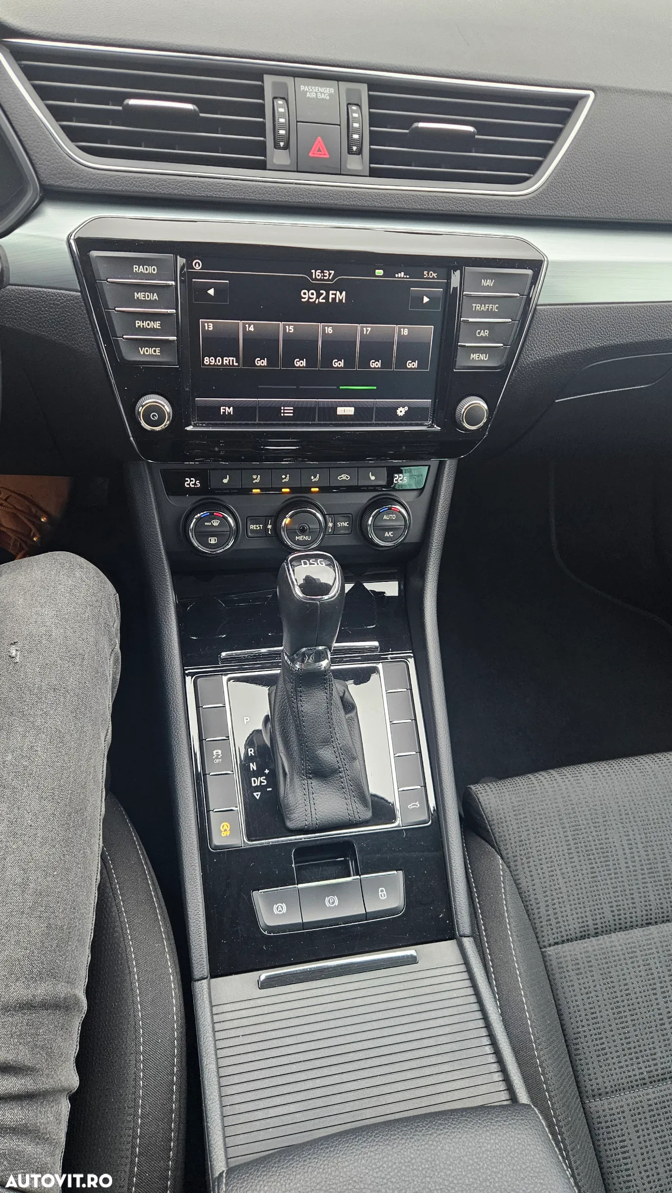 Skoda Superb 2.0 TDI DSG Style - 10