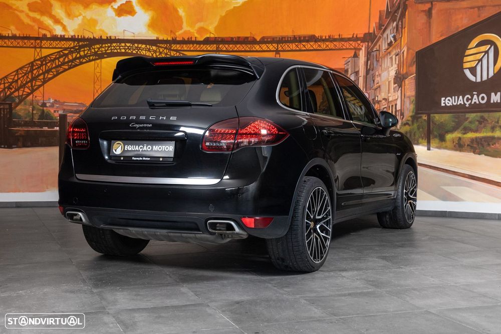 Porsche Cayenne - 3