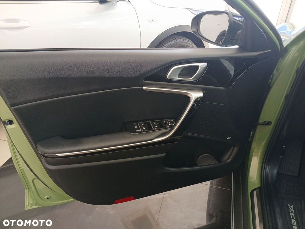 Kia XCeed 1.6 T-GDI Business Line DCT - 10