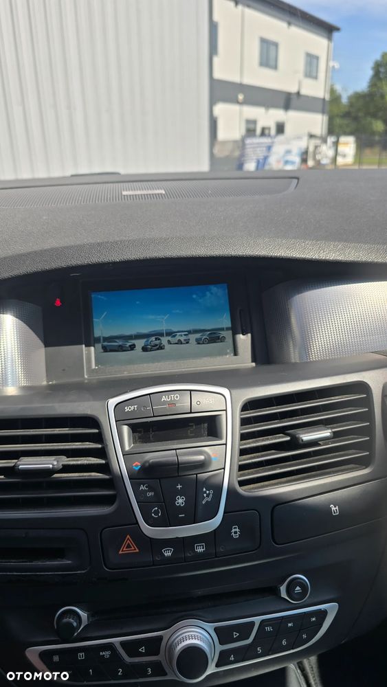 Renault Laguna dCi 175 FAP GT - 16