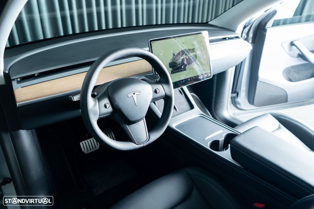Tesla Model Y Performance Tração Integral - 13
