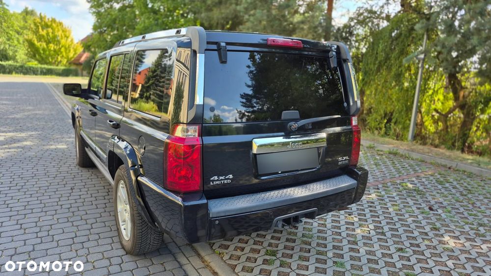 Jeep Commander 5.7 V8 Limited - 11