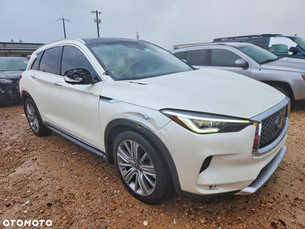 Infiniti Q50 - 1
