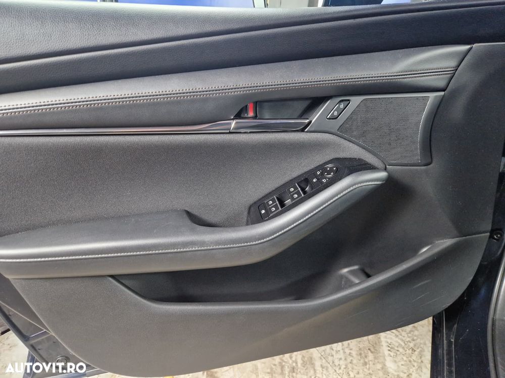 Mazda 3 G150 AT MHEV Plus - 10