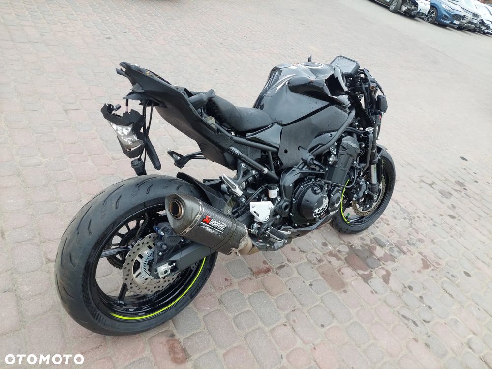 Kawasaki Z 900 - 5