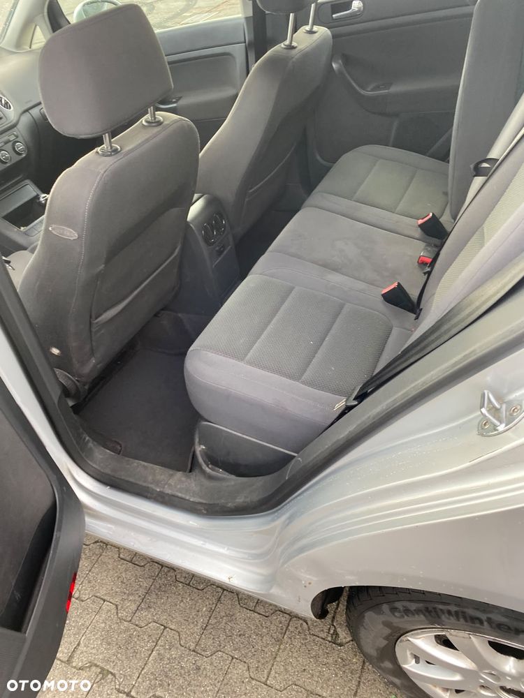 Volkswagen Golf - 8