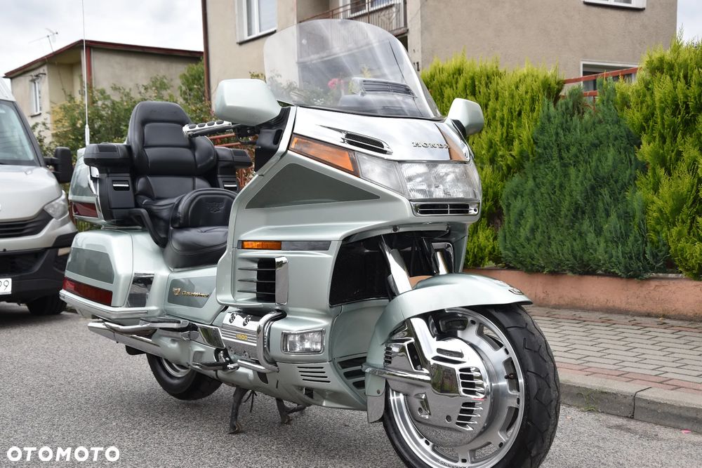 Honda GL - 5