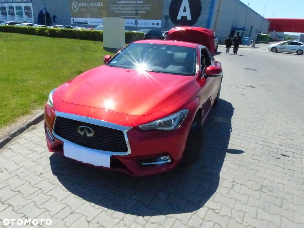 Infiniti Q60
