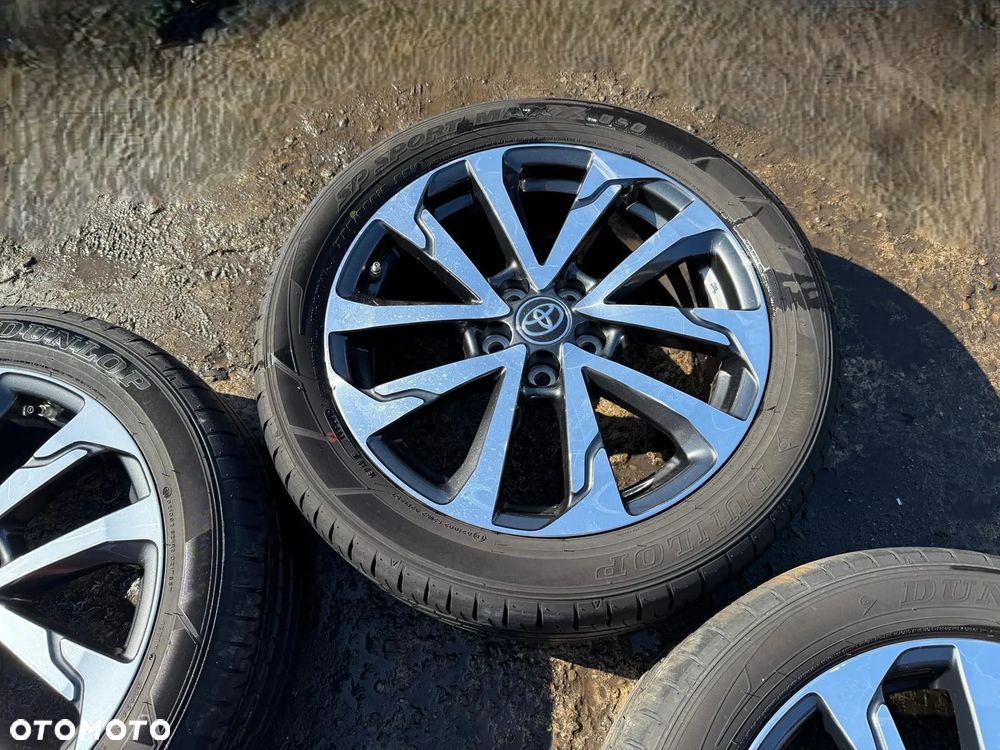 Felgi 18' koła Toyota Corolla Cross 5x114,3 18x7J ET40 centr 60,1 - 4