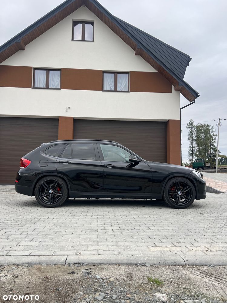 BMW X1 xDrive18d Sport Line - 17