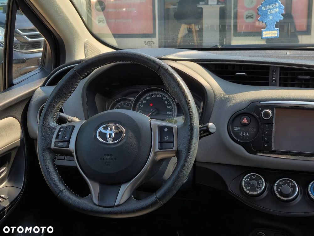 Toyota Yaris 1.33 Selection Vibe - 23