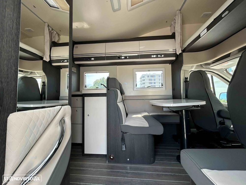 Ford Transit Roller Team Kronos 284M | Ford Transit 2.0 TDCi 165 CV Automática | 5 Lugares - 16