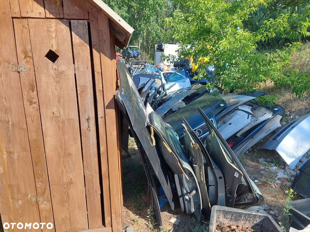 DRZWI KOMPLETNE PRAWY TYŁ AVENSIS T25 HB 5D 6T1 - 11