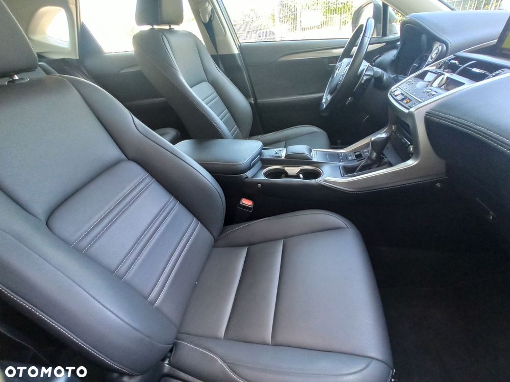 Lexus NX - 16