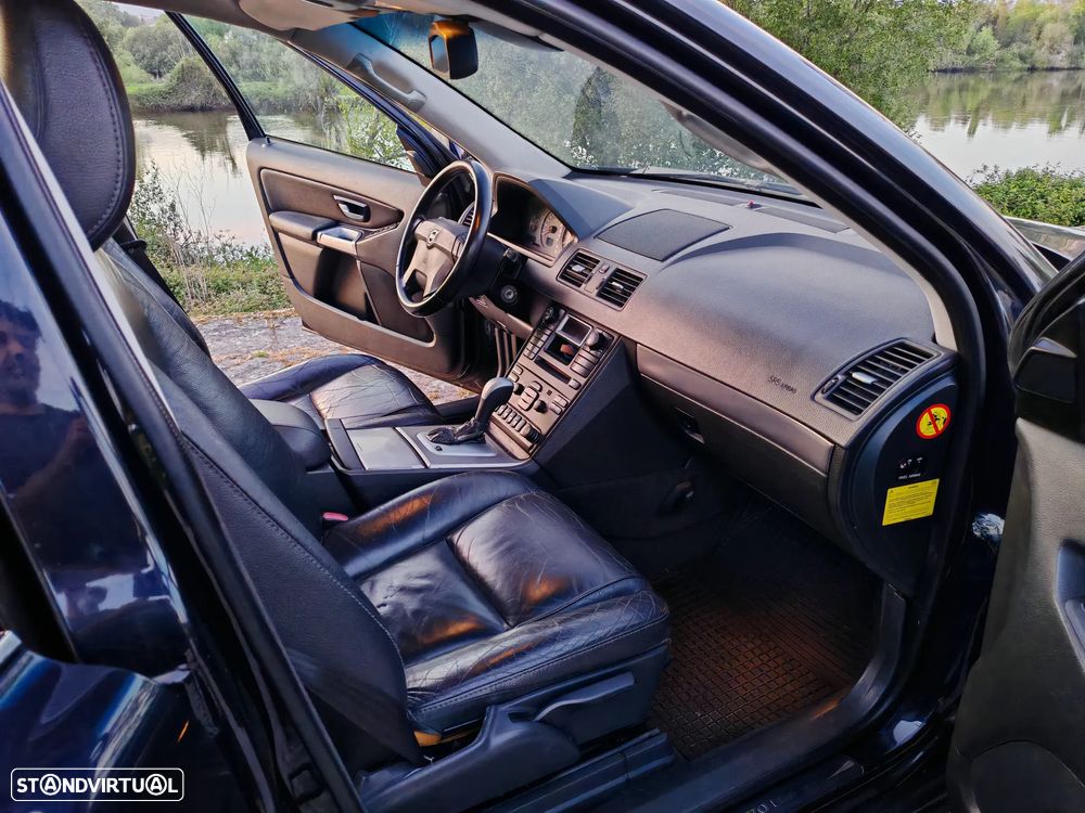 Volvo XC 90 2.4 D5 7L Nivel 3 Auto. - 9