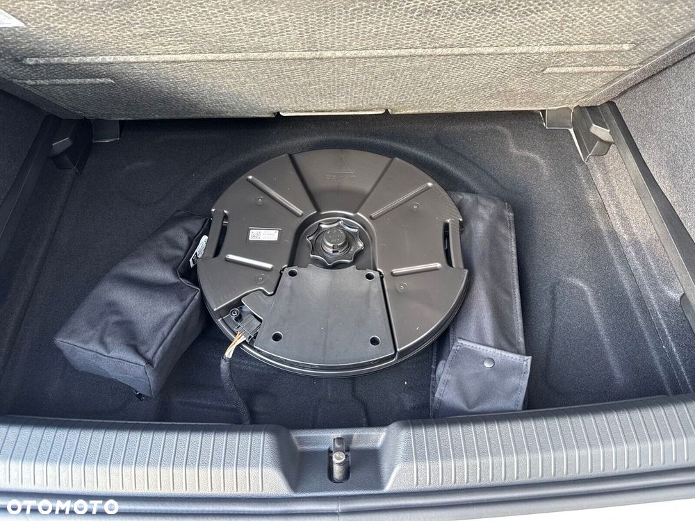 Volkswagen Golf - 20