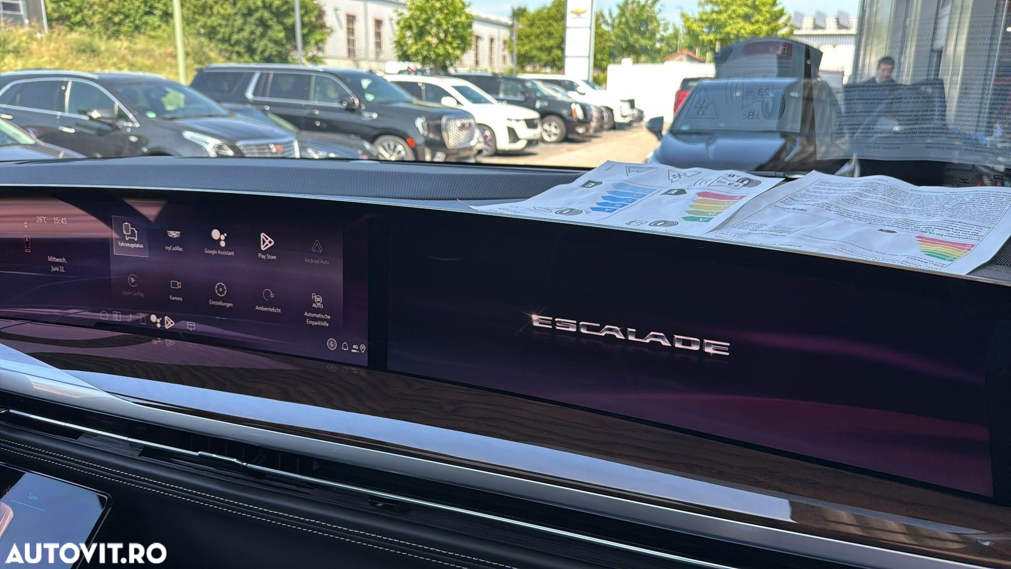 Cadillac Escalade - 10