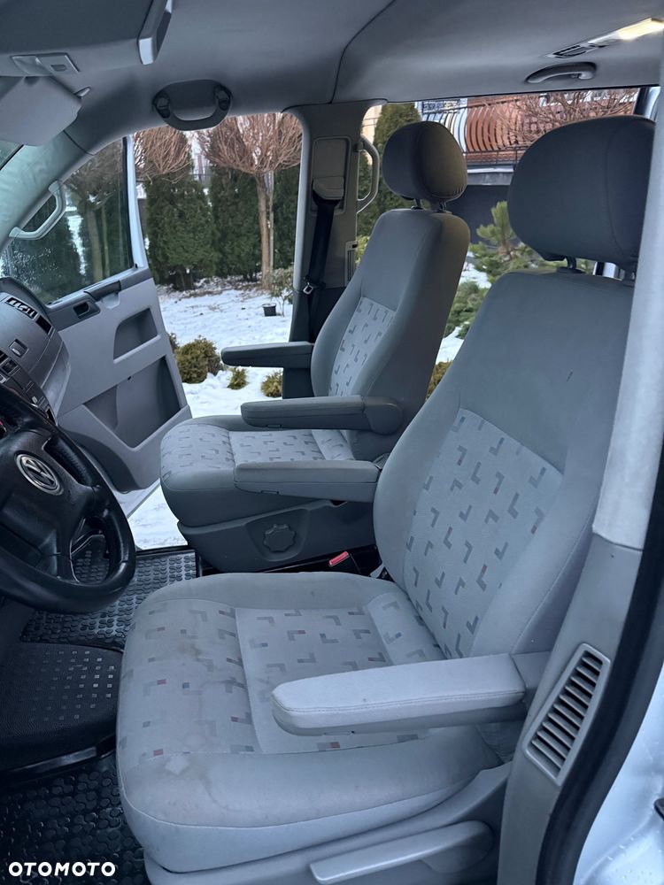 Volkswagen Caravelle L2 - 18
